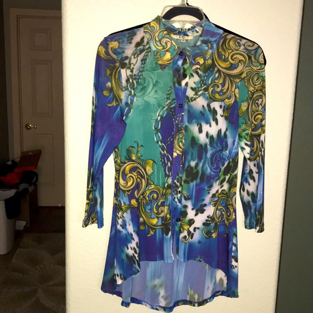 IQ Paris button down Tunic, very light weight,